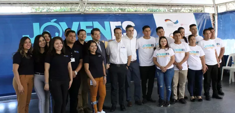 Fundación Calleja, Súper Selectos, Nestlé Y Giz Estrechan lazos en pro de la Empleabilidad Juvenil-2