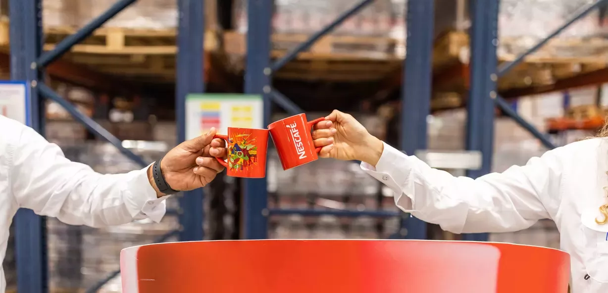 tazas nescafé, “Celebremos Nuestra Tierra"