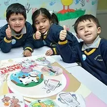 PROGRAMAS ESCOLARES DE NESTLÉ POR NIÑOS SALUDABLES