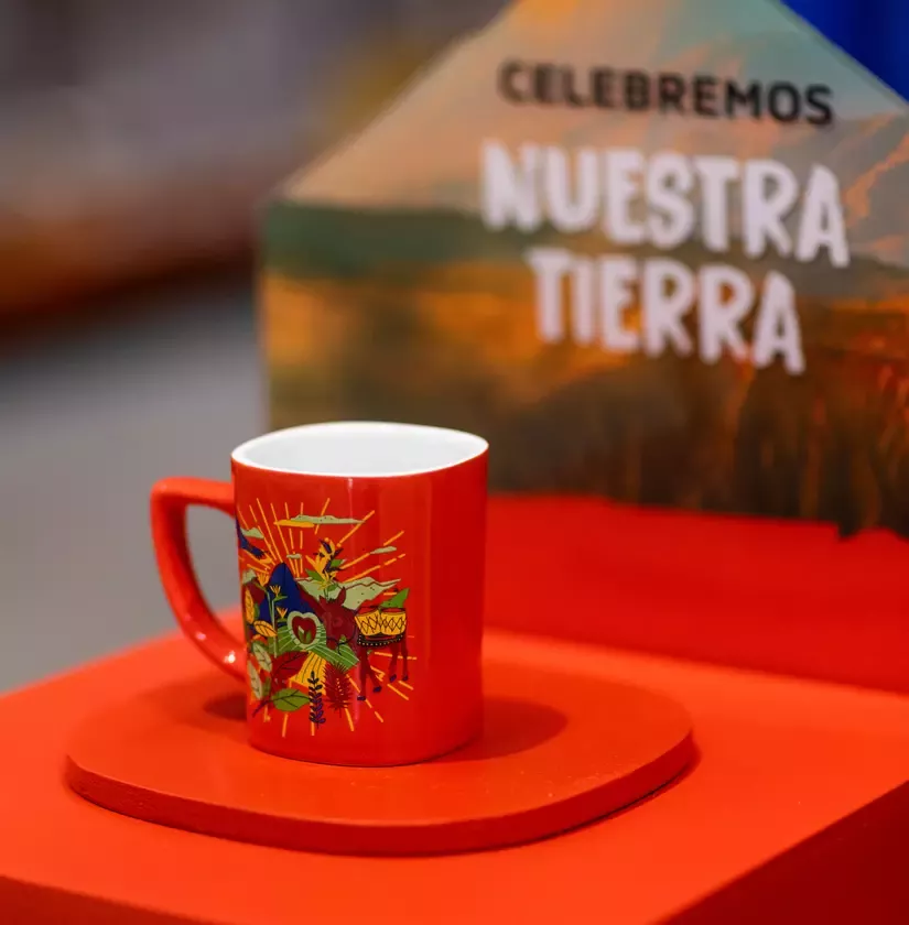 tazas nescafé, “Celebremos Nuestra Tierra"