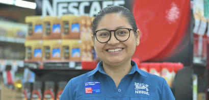 Ángela, mercaderista de Nestlé El Salvador