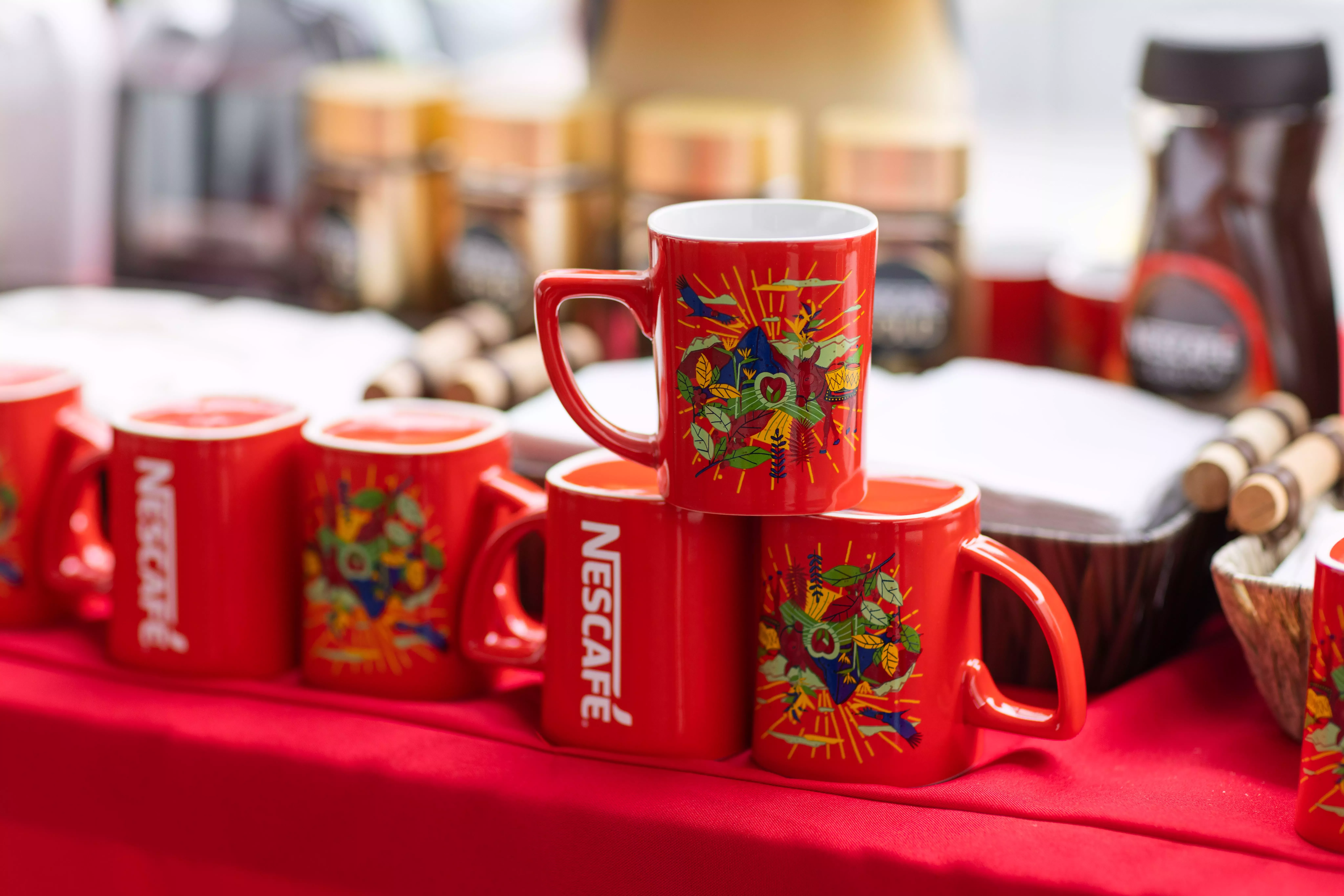 tazas nescafé, “Celebremos Nuestra Tierra"