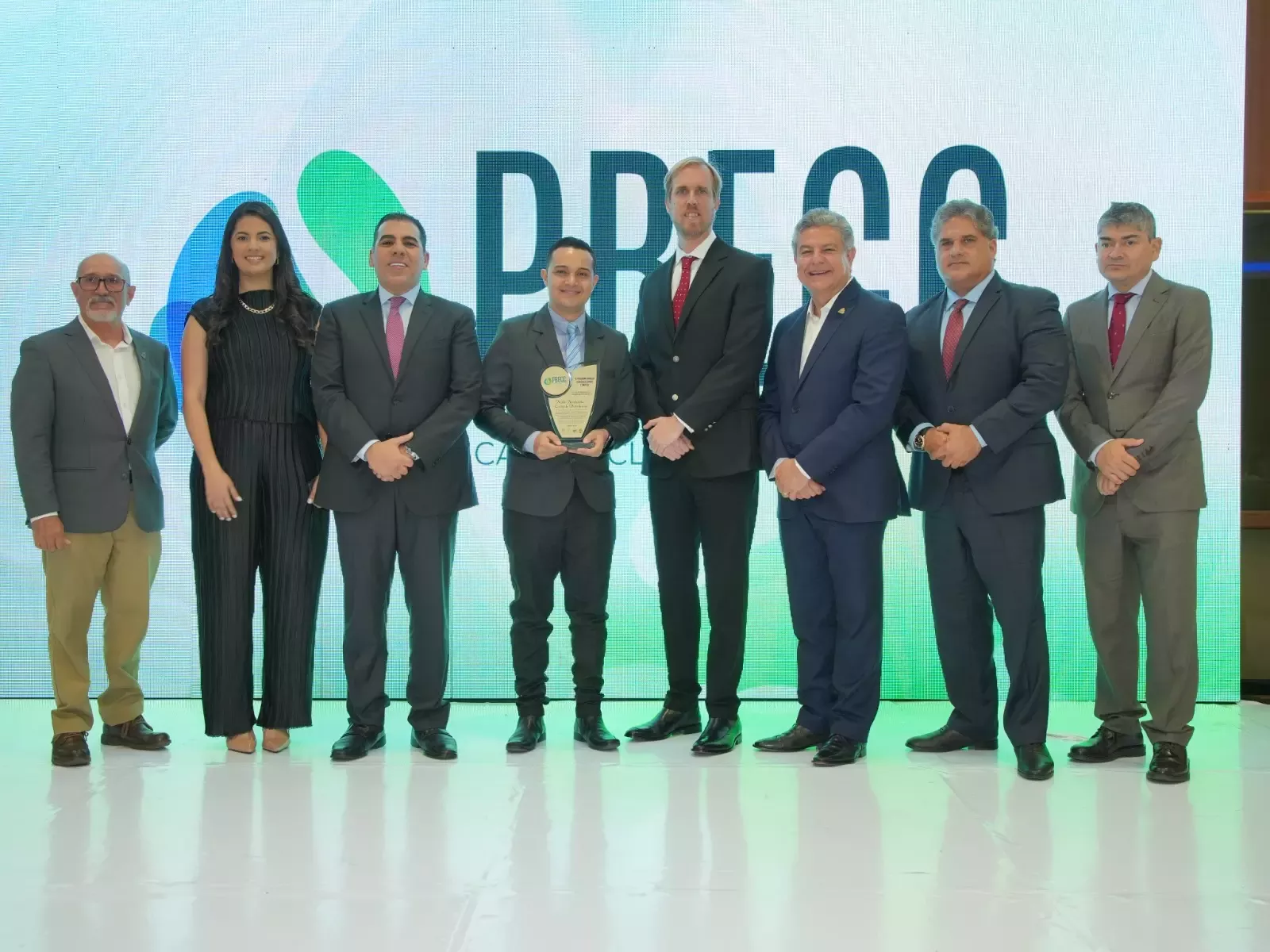 Nestlé Hondureña adquiere las Tres Estrellas del Programa Bandera Ecológica para el Cambio Climático