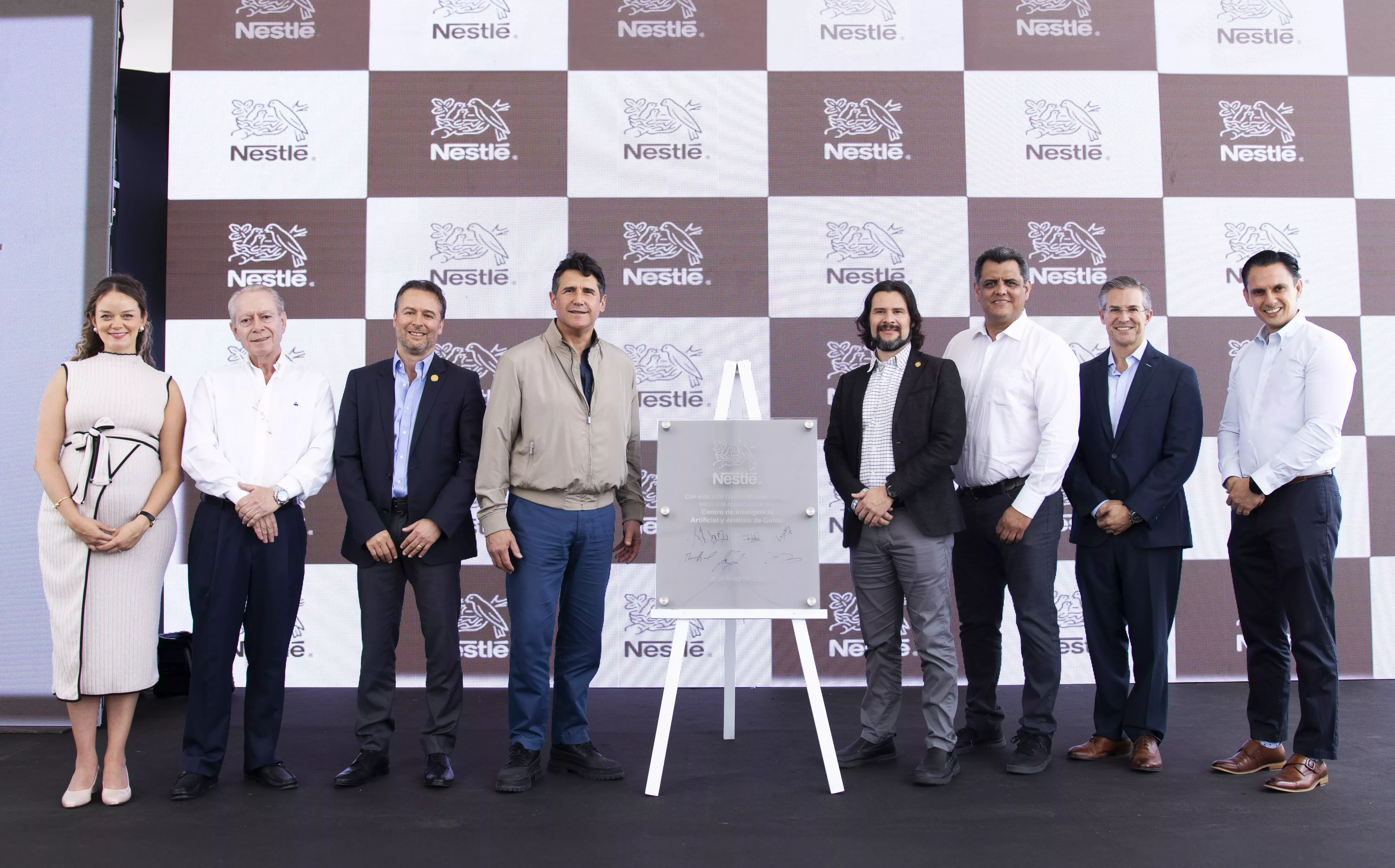 su nuevo Centro de Inteligencia Artificial y Análisis de Datos en Guatemala