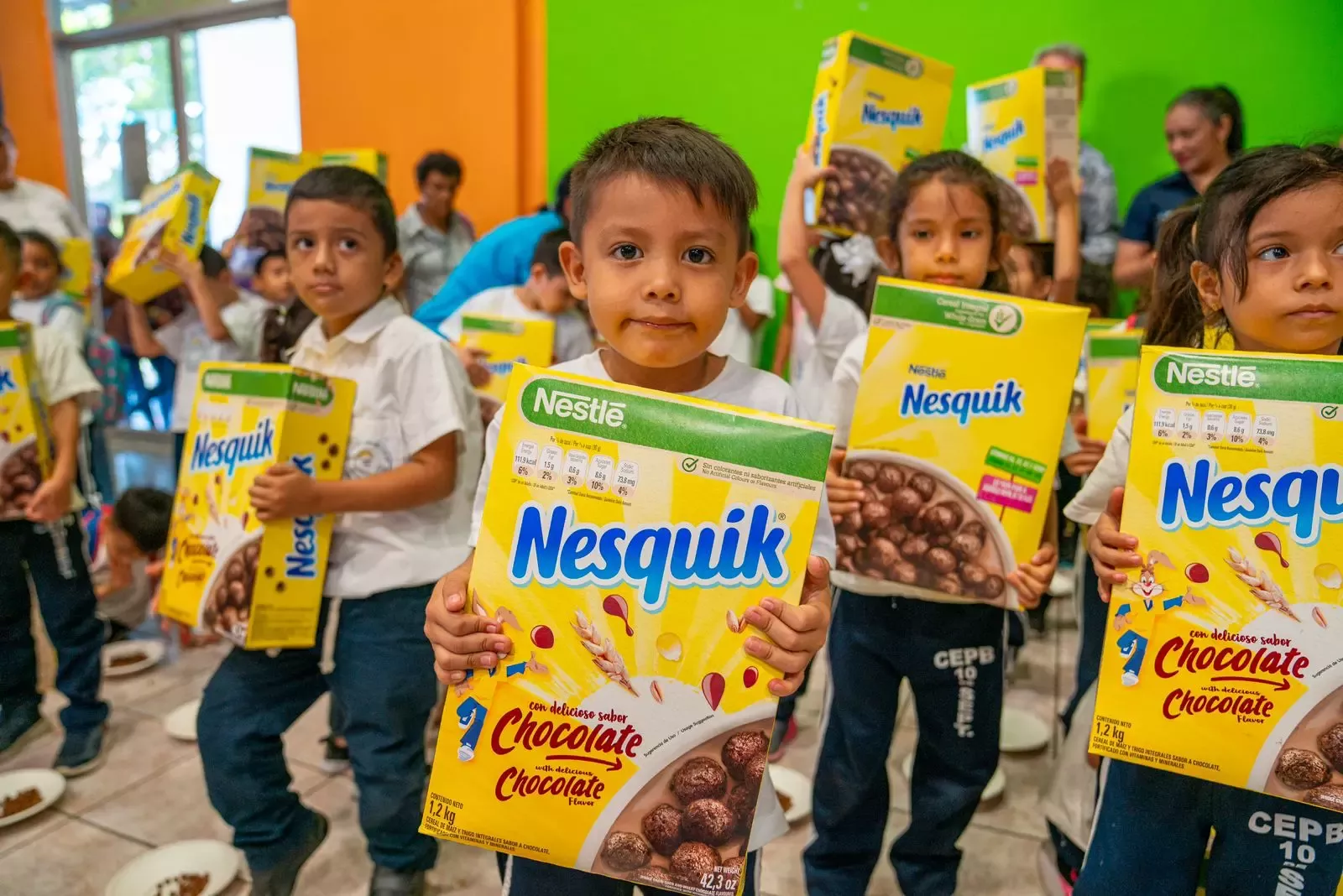 donativo al proyecto “Nutriendo a los Niños”