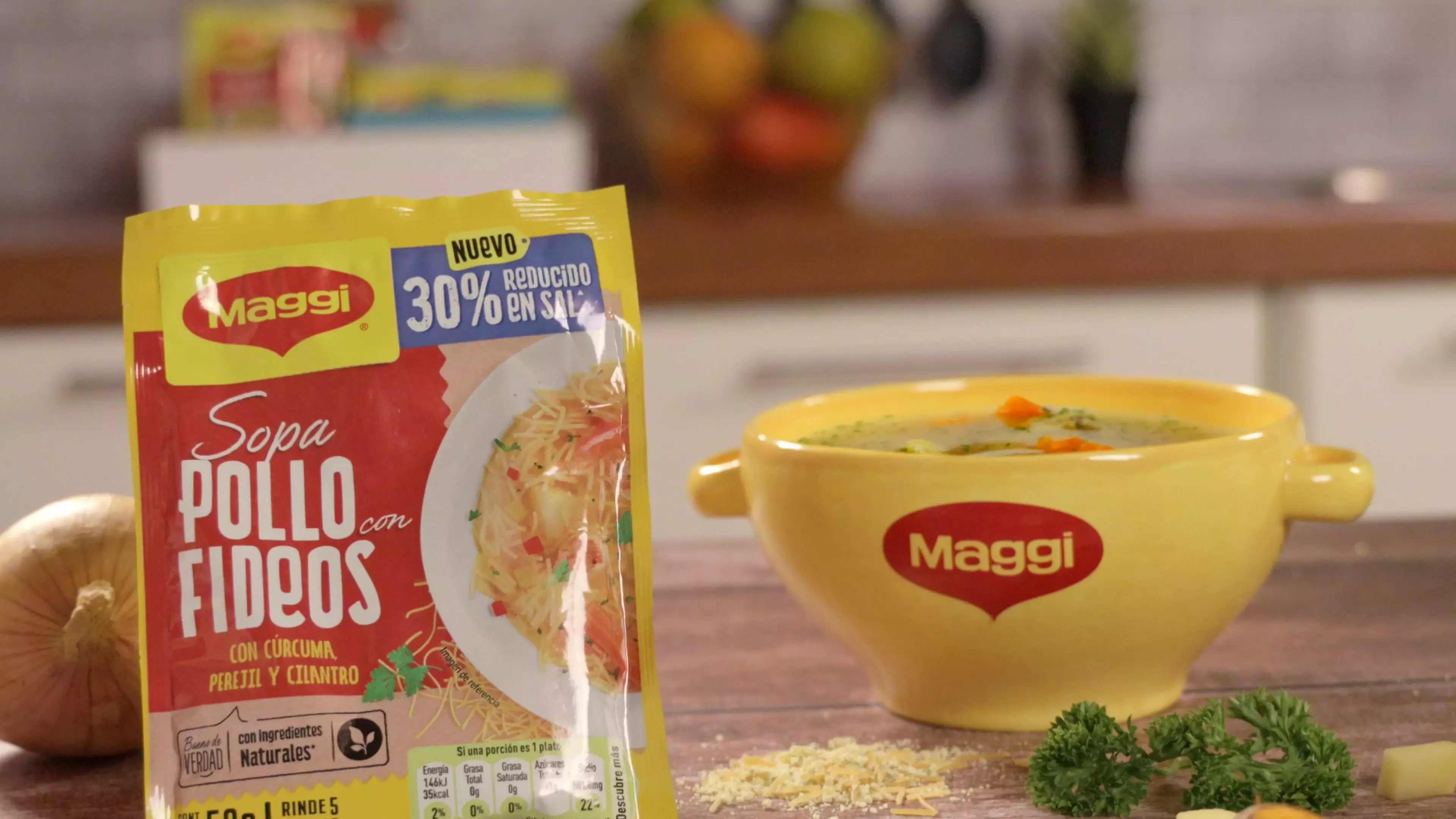 Consomé de Pollo y Sopa de Pollo con Fideos 